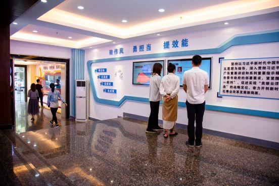 主題領航 奮進人社丨市人社局“走廊智慧課堂”有特色!