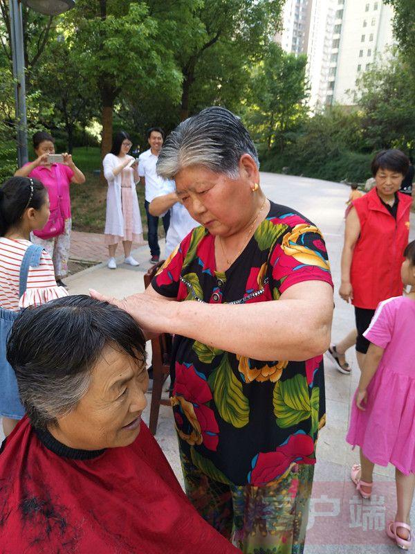 “三三制”黨建究竟是個(gè)啥?讓“休眠”的黨員“發(fā)了芽”,讓陌生的鄰里樂開花
