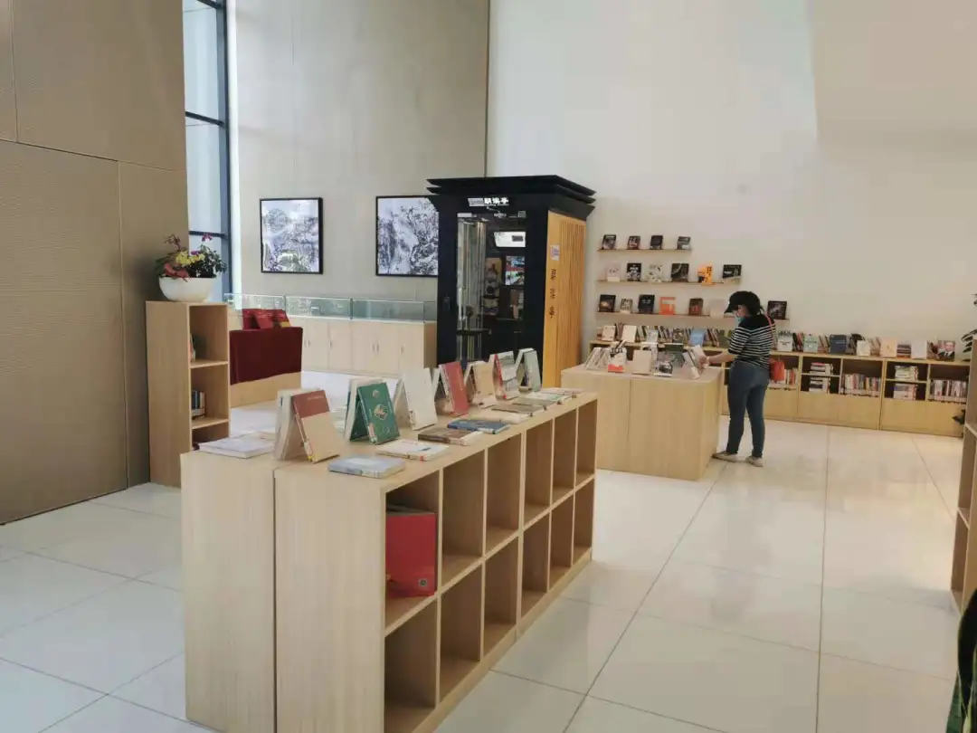 “新時(shí)代文明實(shí)踐基地”揭牌,石景山園黨群活動(dòng)中心打造“園區(qū)人之家”