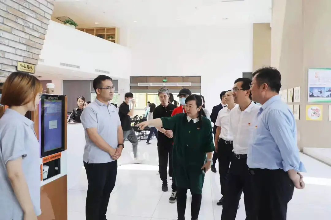 “新時(shí)代文明實(shí)踐基地”揭牌,石景山園黨群活動(dòng)中心打造“園區(qū)人之家”